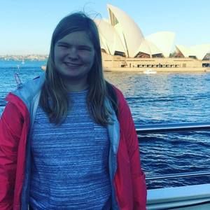 Meet your Posher, Ella